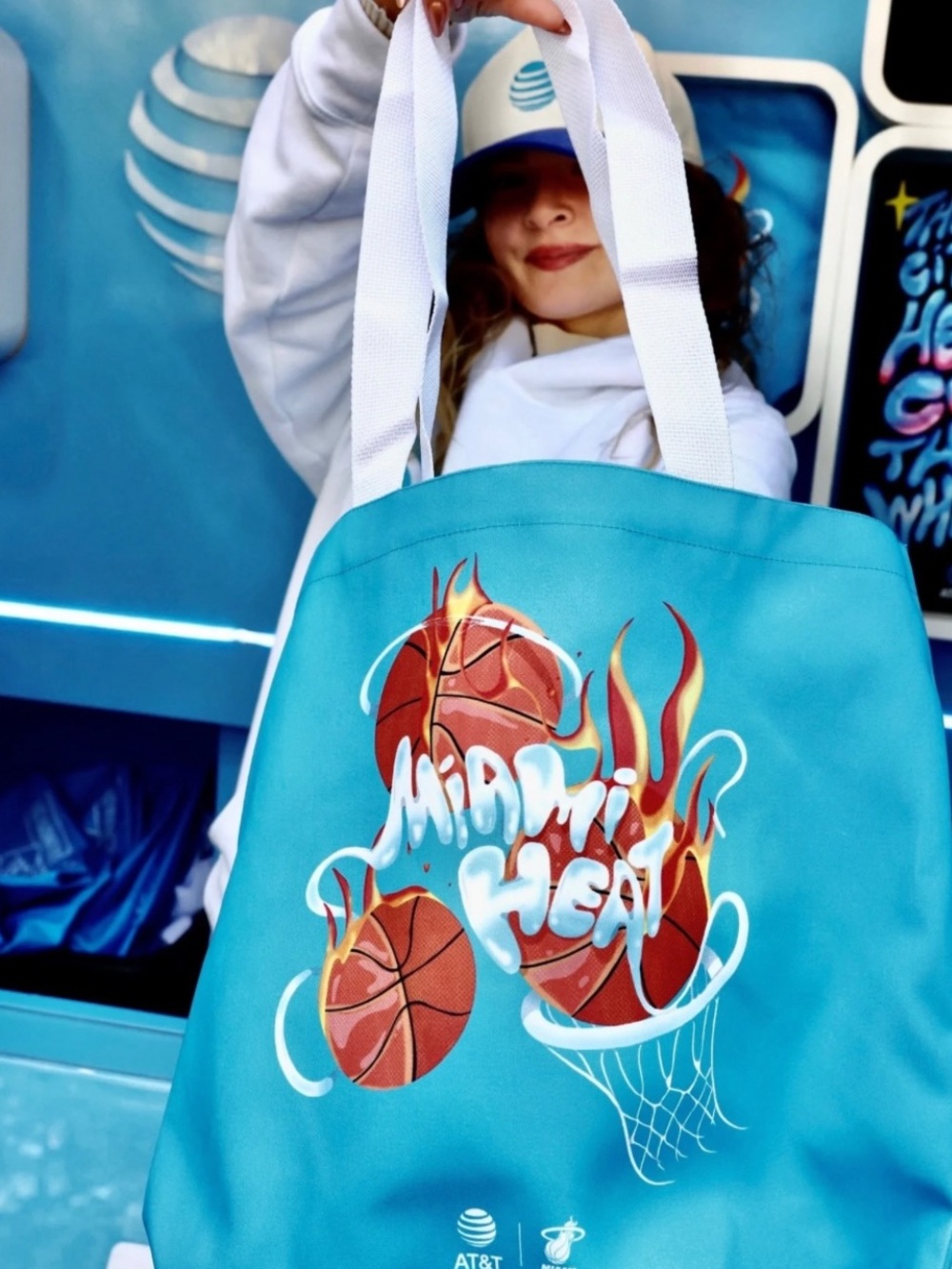 Miami Heat Basketball AT&T Dunk Bus Tote Bag limited edition